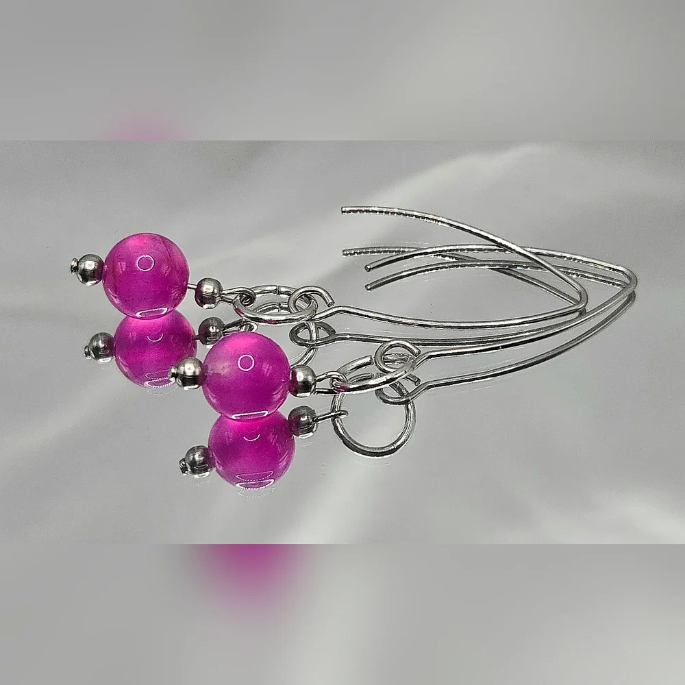 Elegant Stainless Steel and Beaded Necklace - Picture 2 of 9